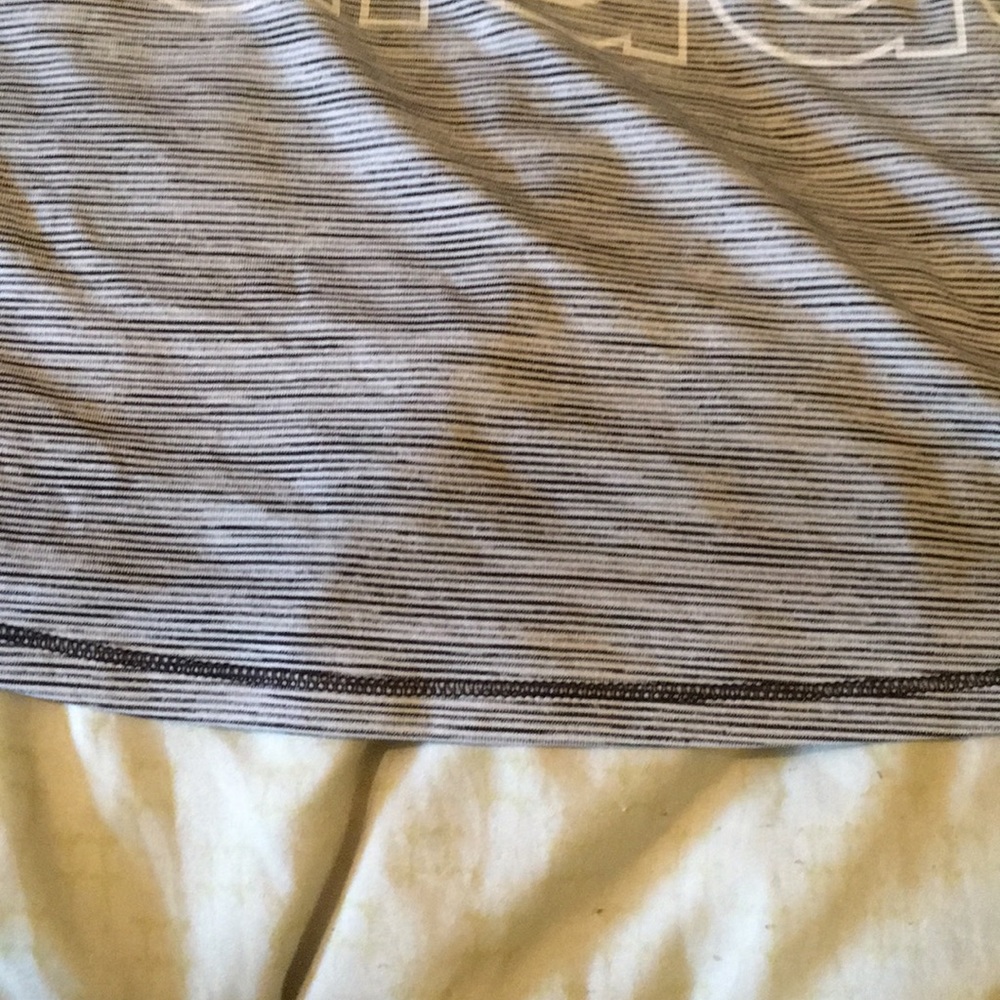 Adidas Cropped Shirt (Kids) - Picture 3 of 4